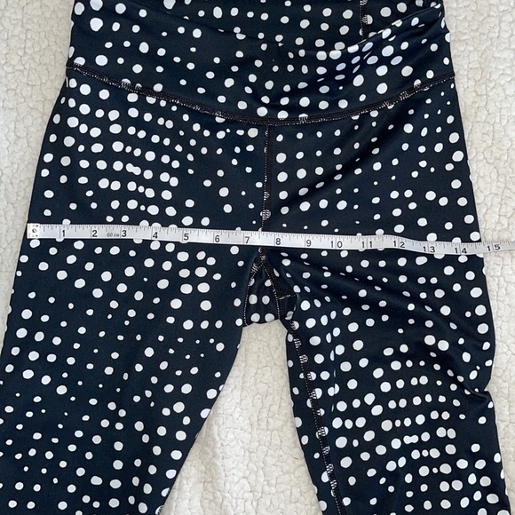 Under Armour Polka Dot Capris Leggings Size Small - Picture 13 of 14